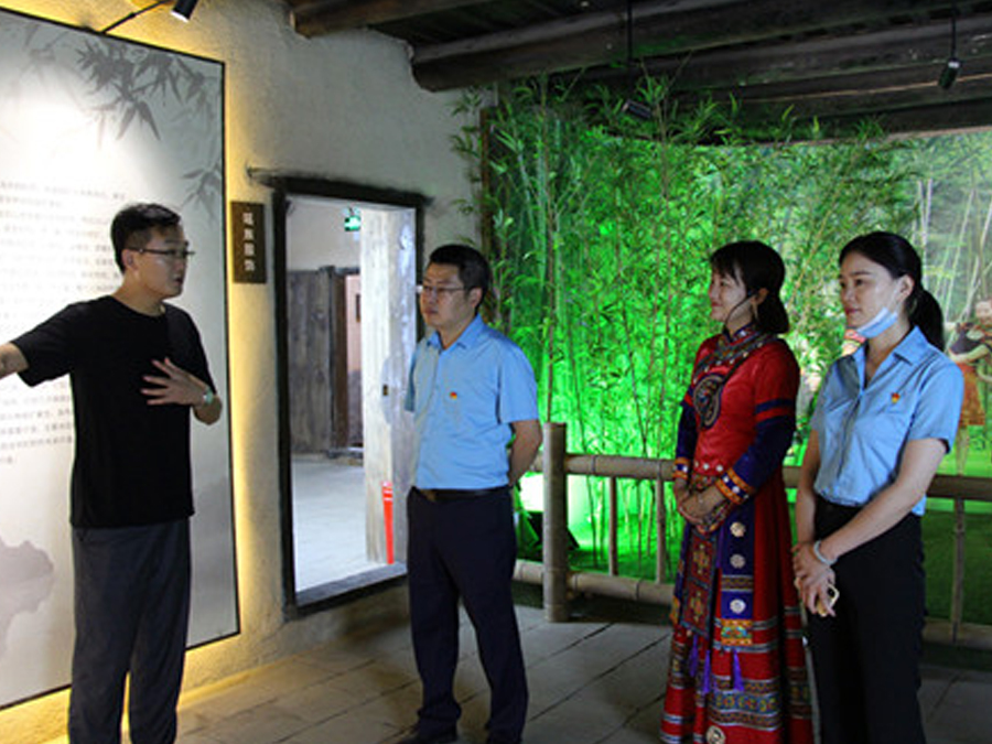 鄂旅投咸寧集團與九宮山管委會聯(lián)合組織黨建調(diào)研活動，助力鄉(xiāng)村振興發(fā)展